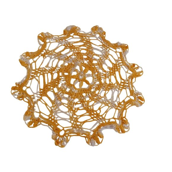 Vintage Grandma's Hand Crochet Doily Spiral Pattern15" Handmade Yellow Varigated - Picture 5 of 7